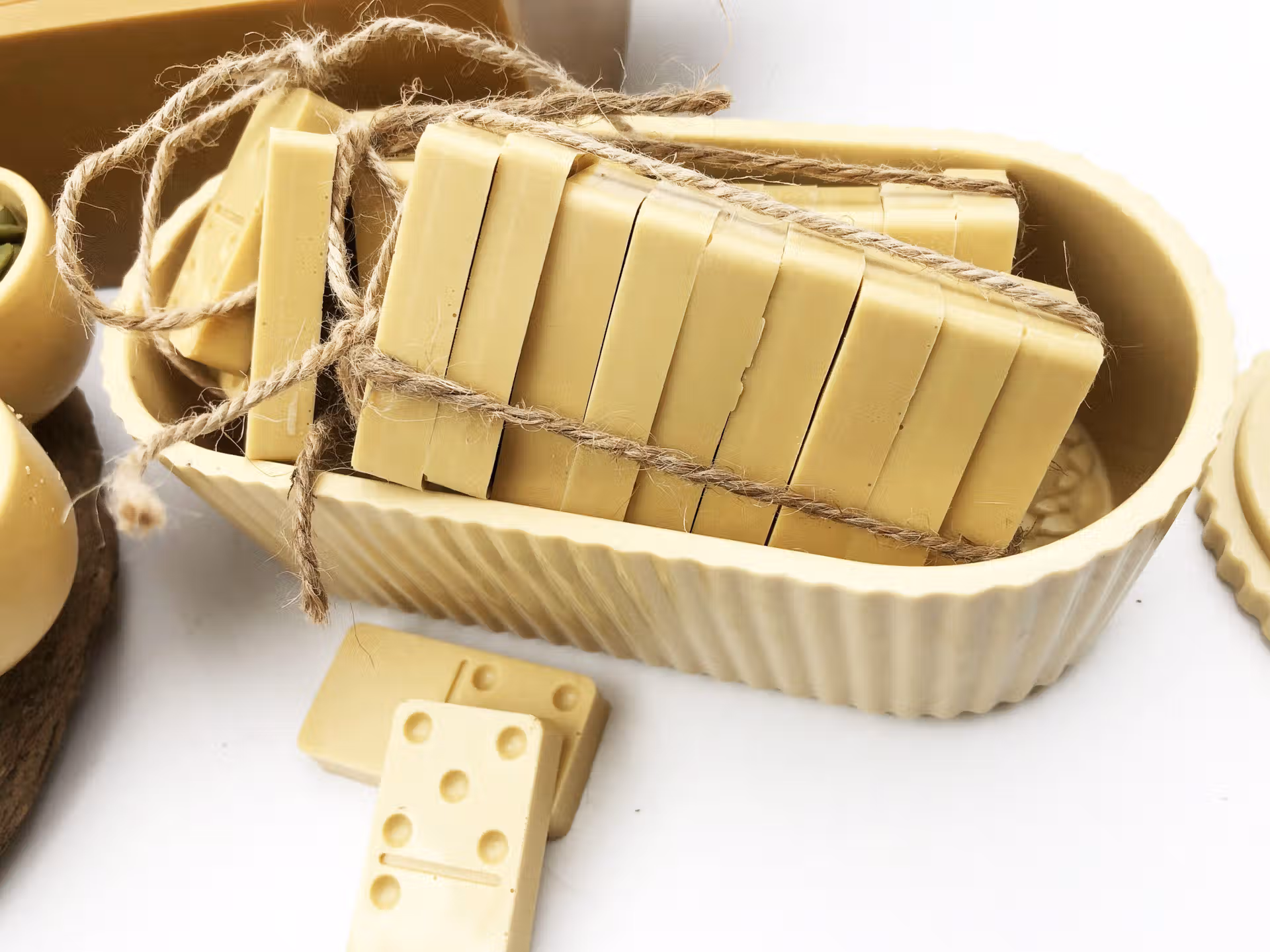 Jeu de dominos en cire d'abeille beilsens naturel dans une boite