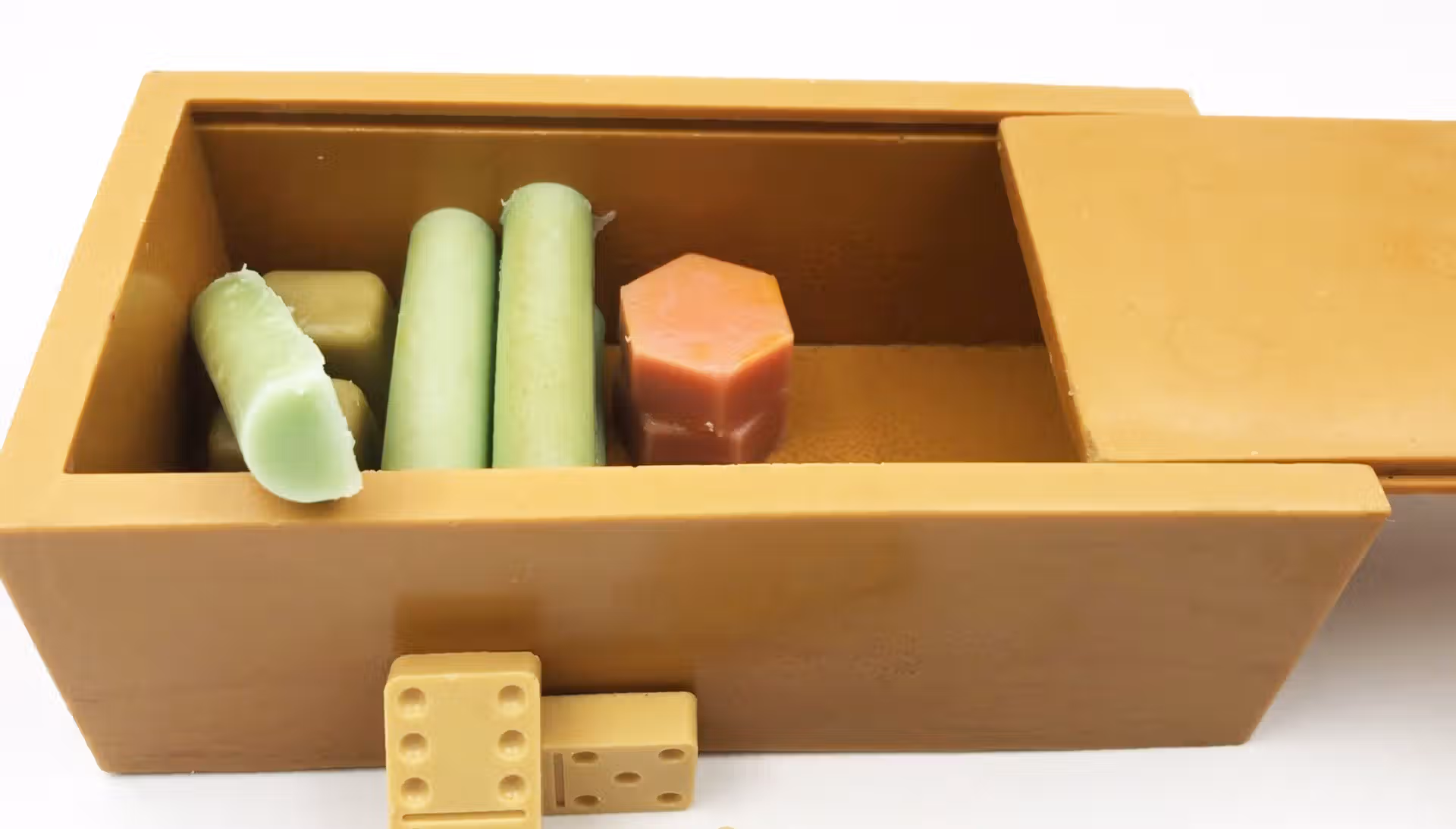 boite rectangle ouverte avec baume cire d'abeille beilsens